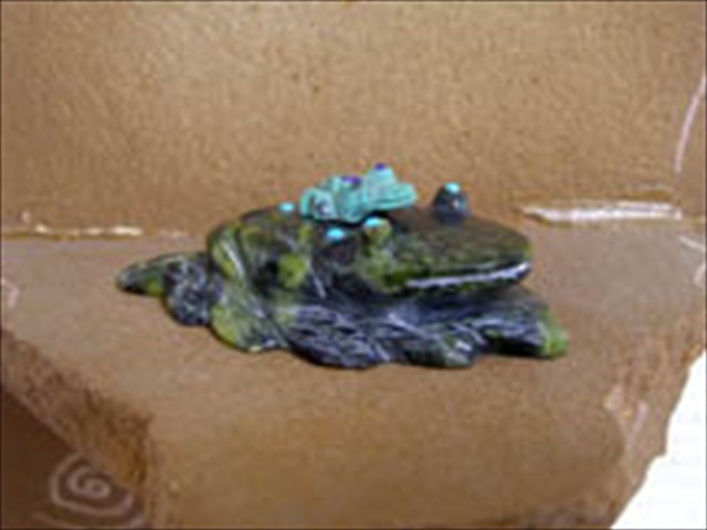 Serpentine Frog pair